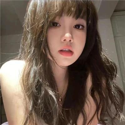 我们在黑夜中相拥